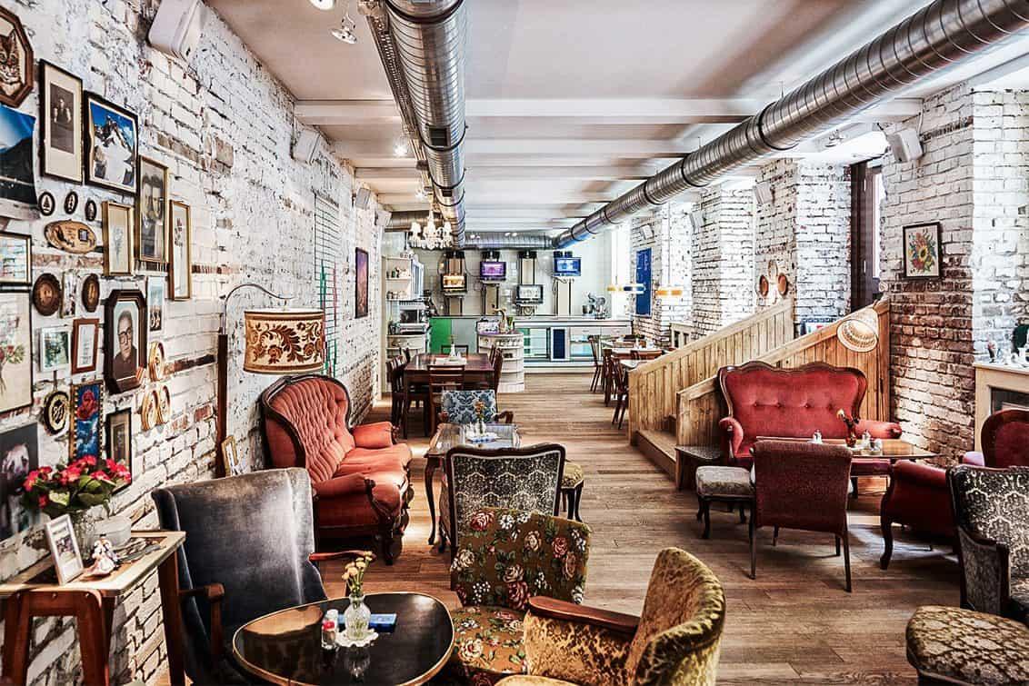 Torte casalinghe e ambiente conviviale al caffè Vollpension